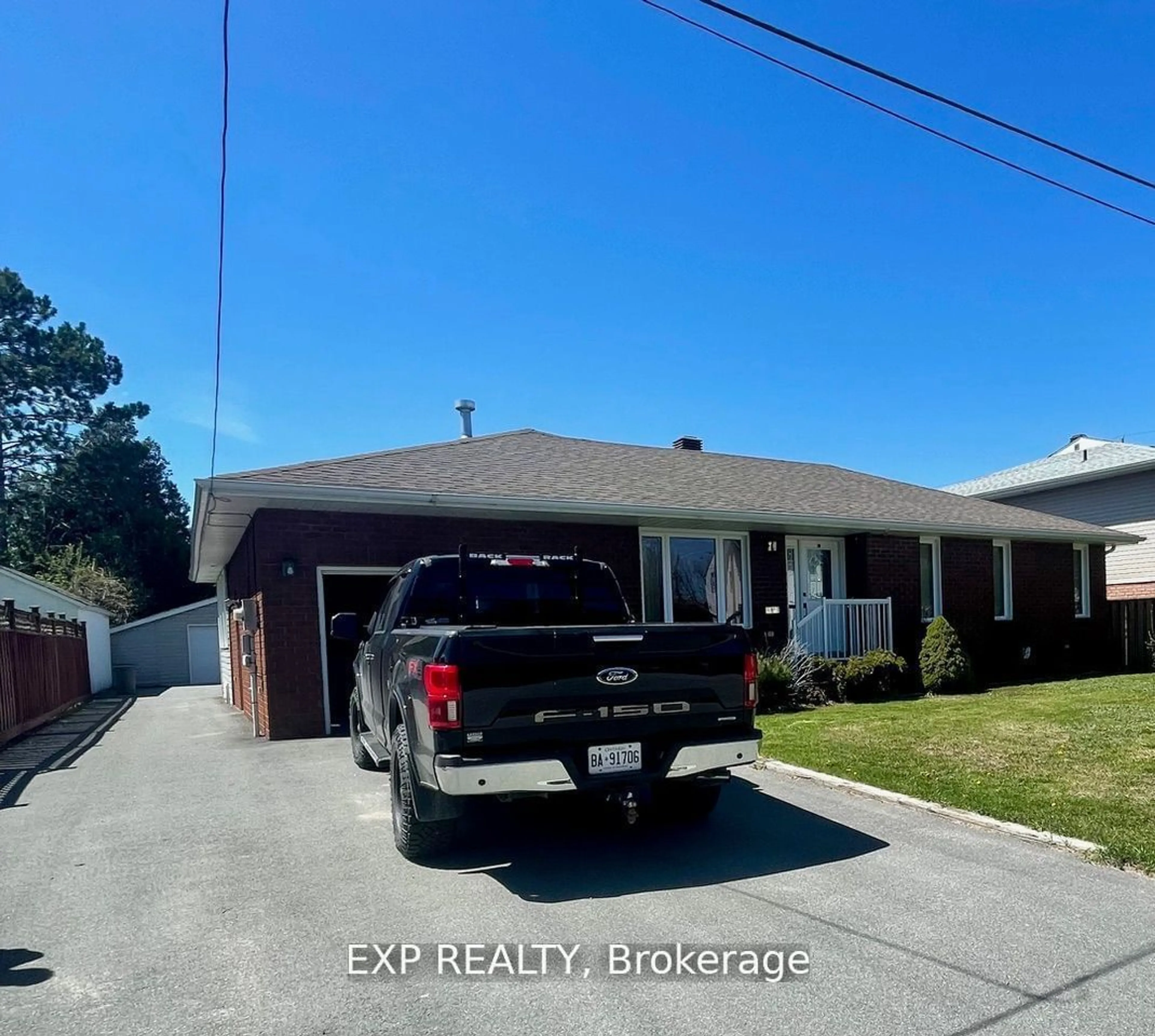 Frontside or backside of a home, the street view for 195 Carrie St, West Nipissing Ontario P2B 1B1