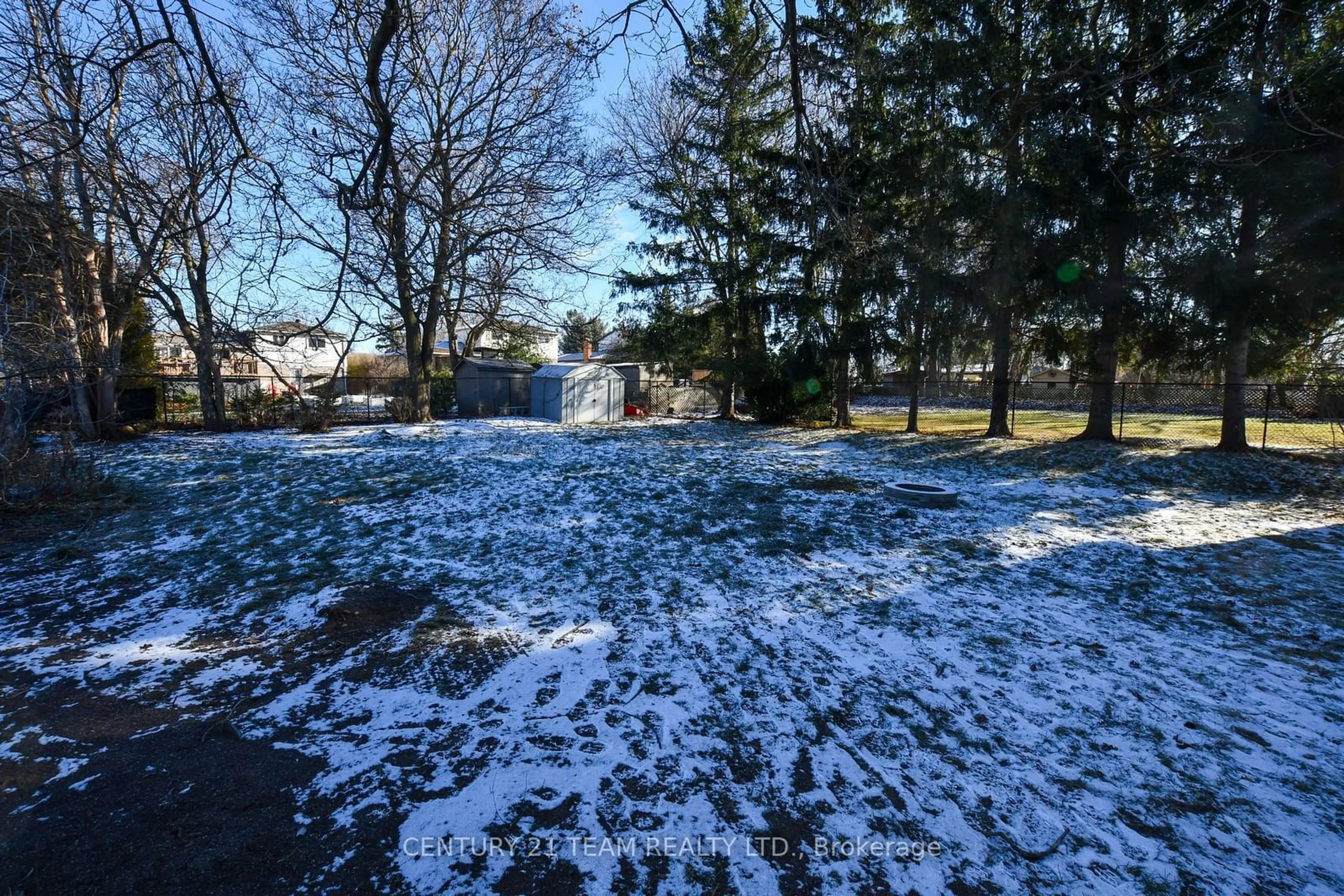 Patio, the fenced backyard for 179 Daniel St, Erin Ontario N0B 1T0