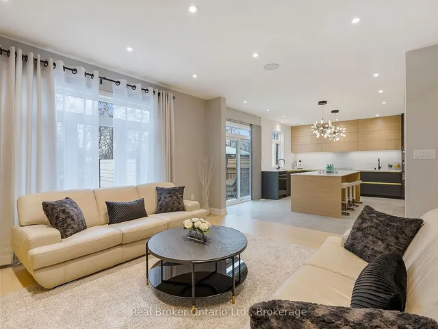 Additional property image - 395 Klein Circ