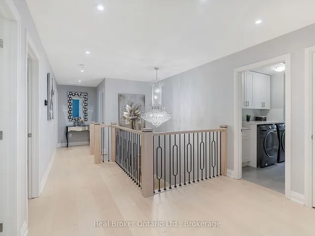 Additional property image - 395 Klein Circ