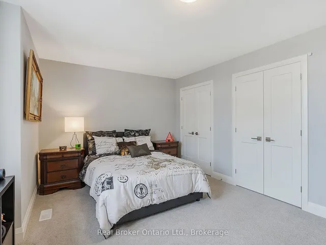 Additional property image - 395 Klein Circ