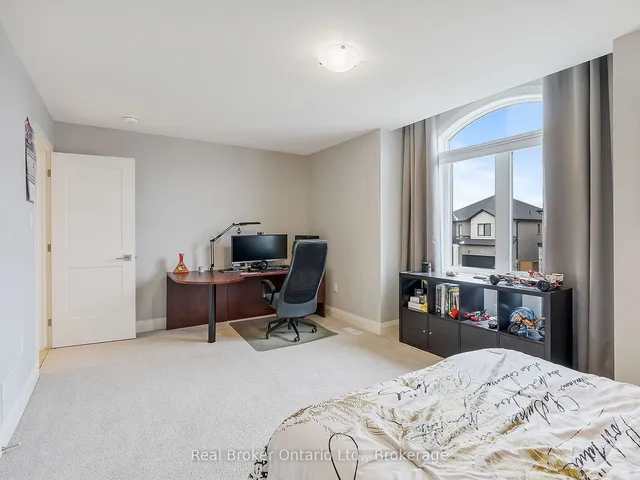 Additional property image - 395 Klein Circ
