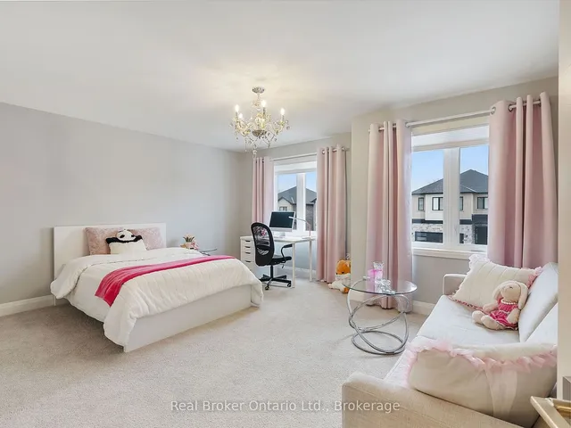 Additional property image - 395 Klein Circ