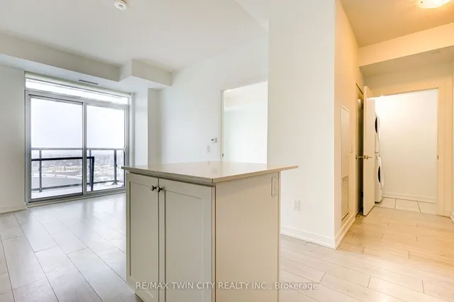Additional property image - 55 Duke St Unit 1701