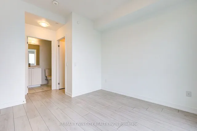 Additional property image - 55 Duke St Unit 1701