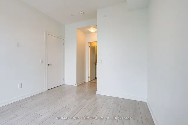 Additional property image - 55 Duke St Unit 1701