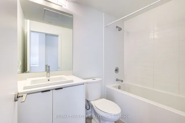 Additional property image - 55 Duke St Unit 1701