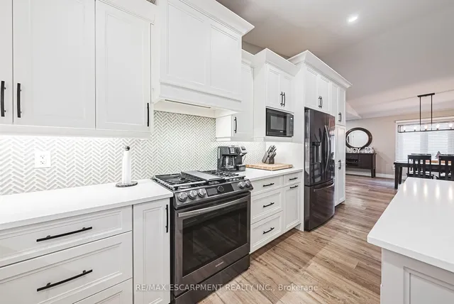 Additional property image - 14 Gatestone Dr