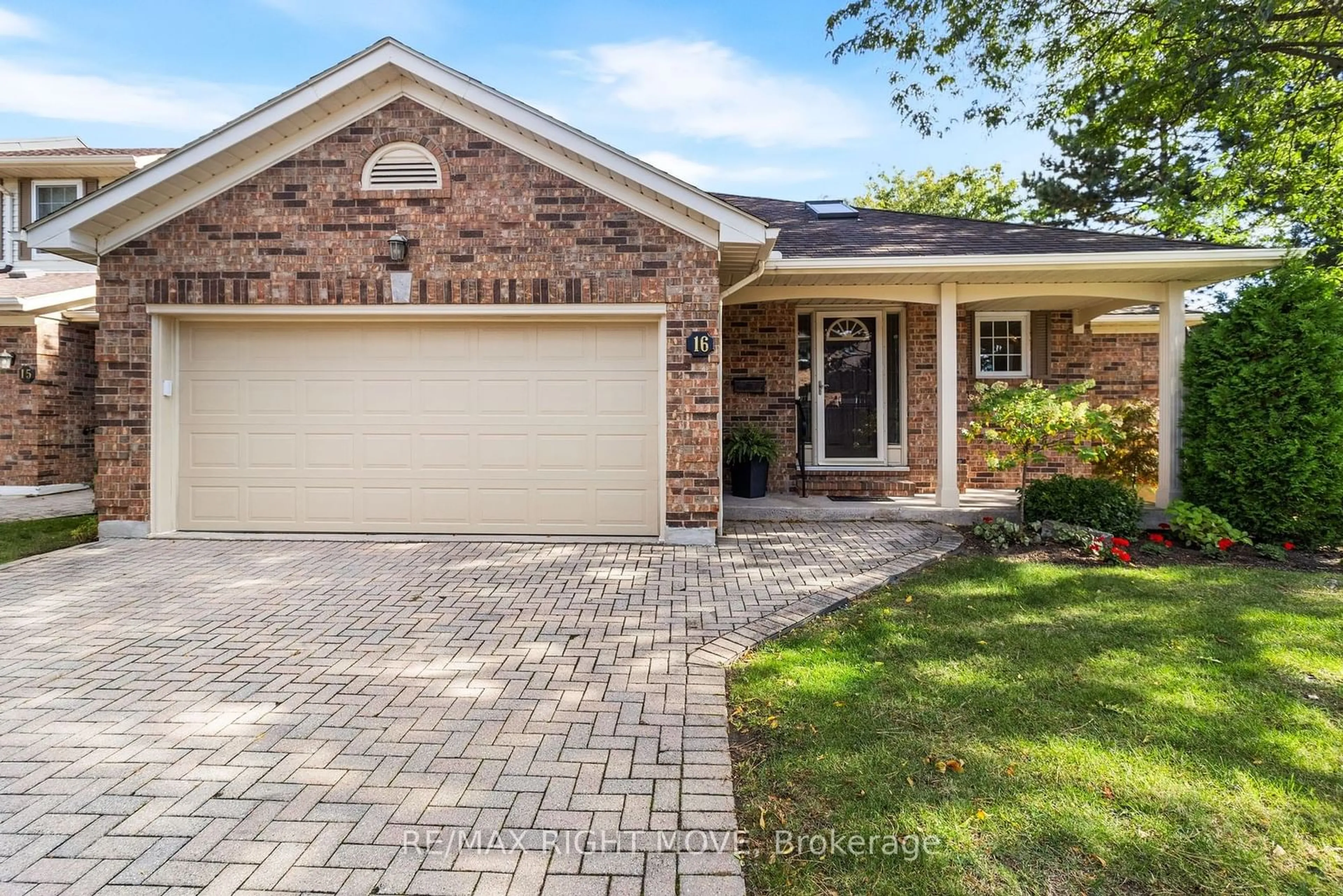 Home with brick exterior material for 141 Welland Vale Rd #16, St. Catharines Ontario L2S 3S7