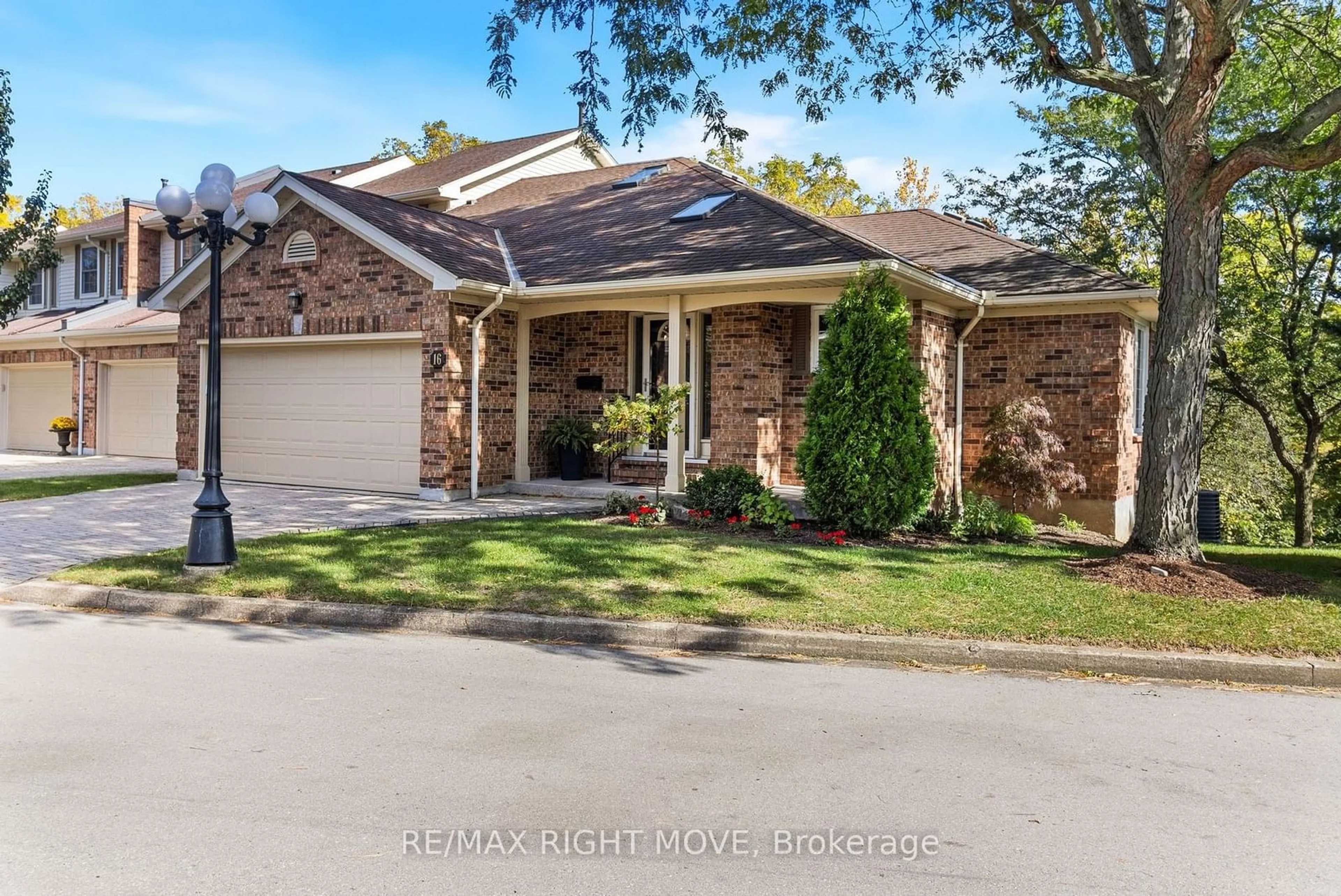 A pic from exterior of the house or condo, the street view for 141 Welland Vale Rd #16, St. Catharines Ontario L2S 3S7