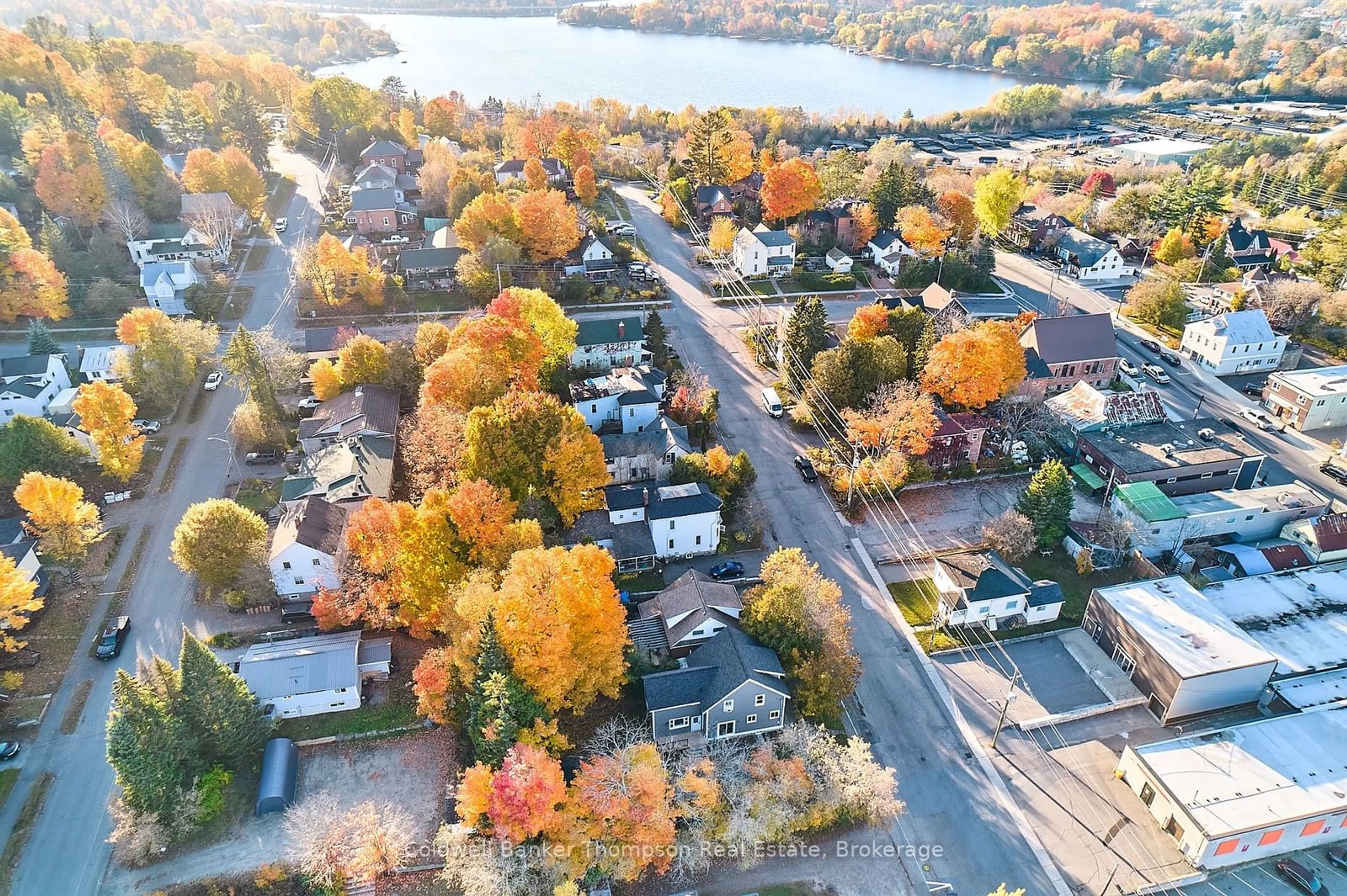 A pic from exterior of the house or condo, the view of lake or river for 5 Minerva St, Huntsville Ontario P1H 1W4