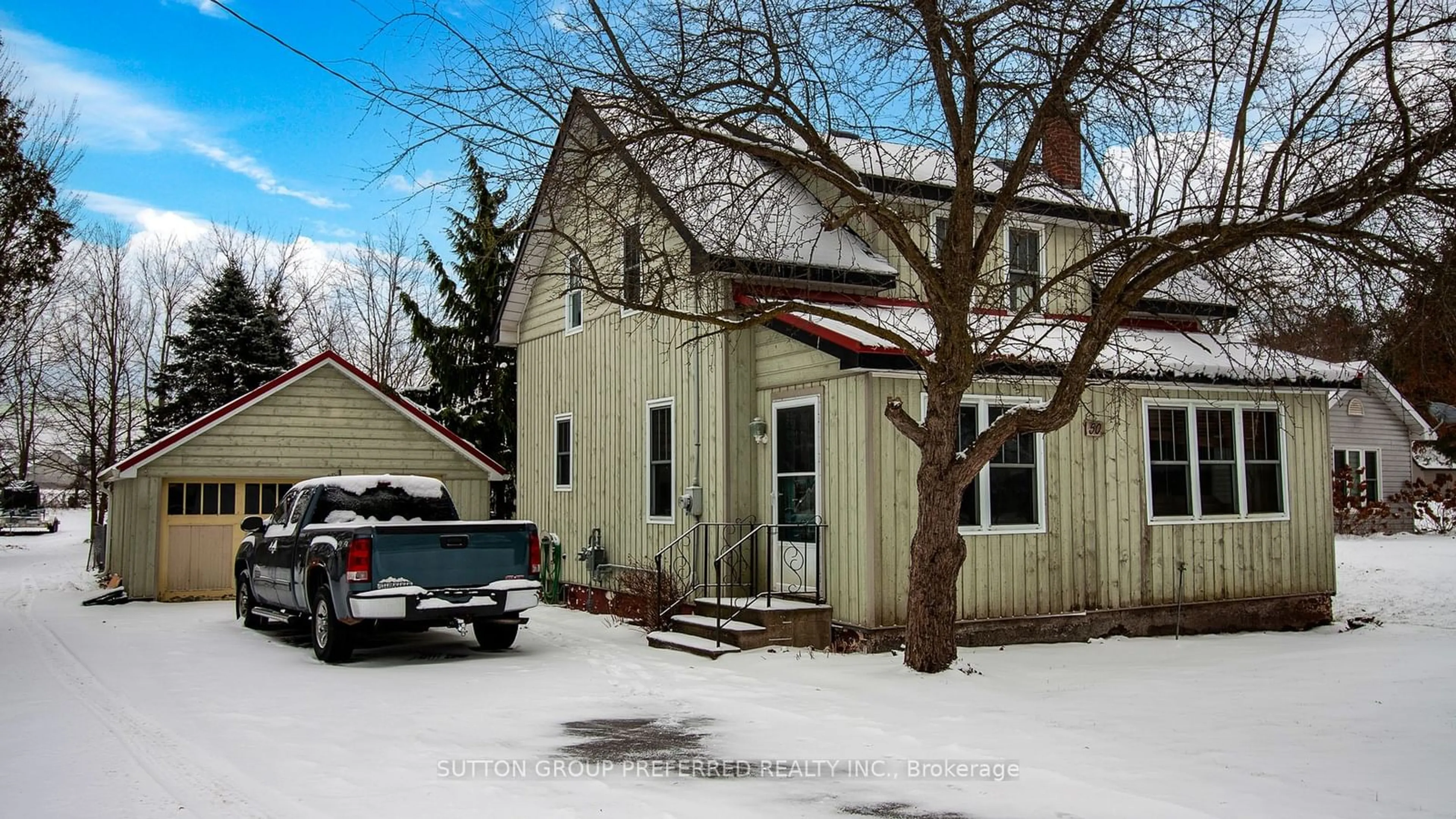 A pic from exterior of the house or condo, cottage for 50 Potters Rd, Tillsonburg Ontario N4G 2G8