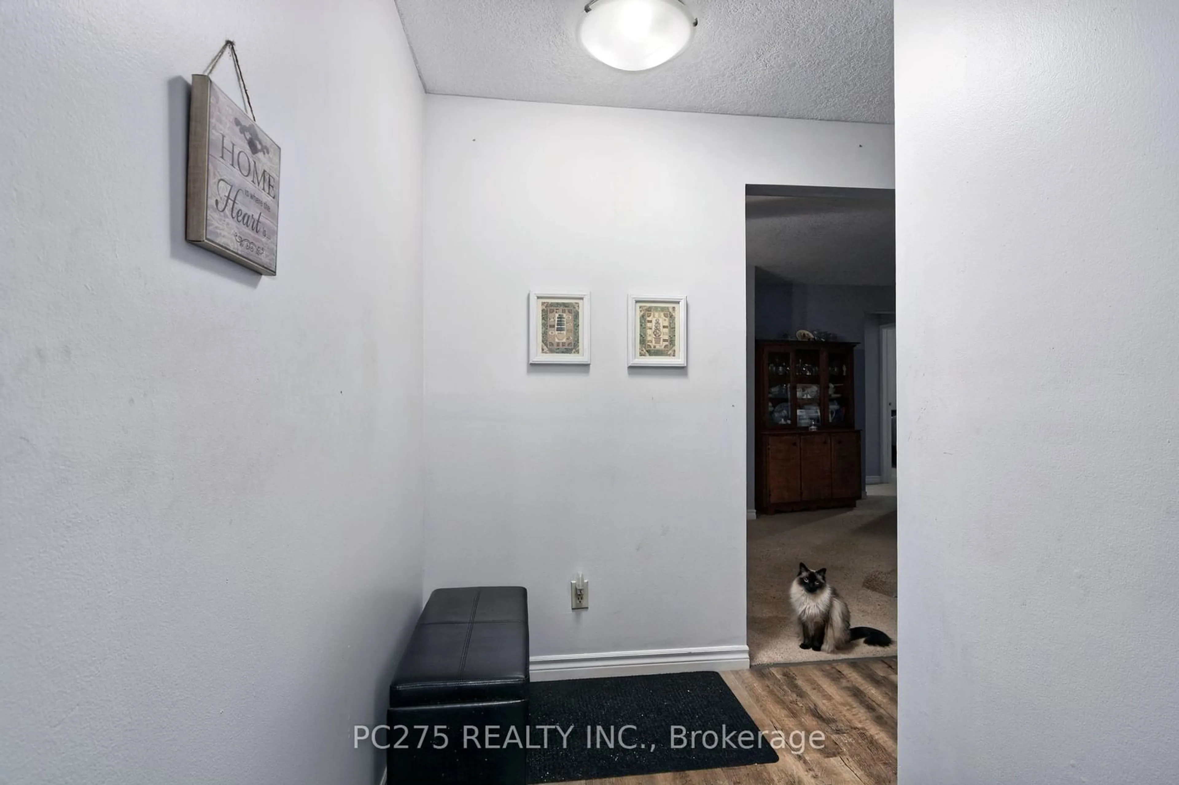 Indoor entryway, not visible floor for 1096 Jalna Blvd #86, London Ontario N6E 3B8