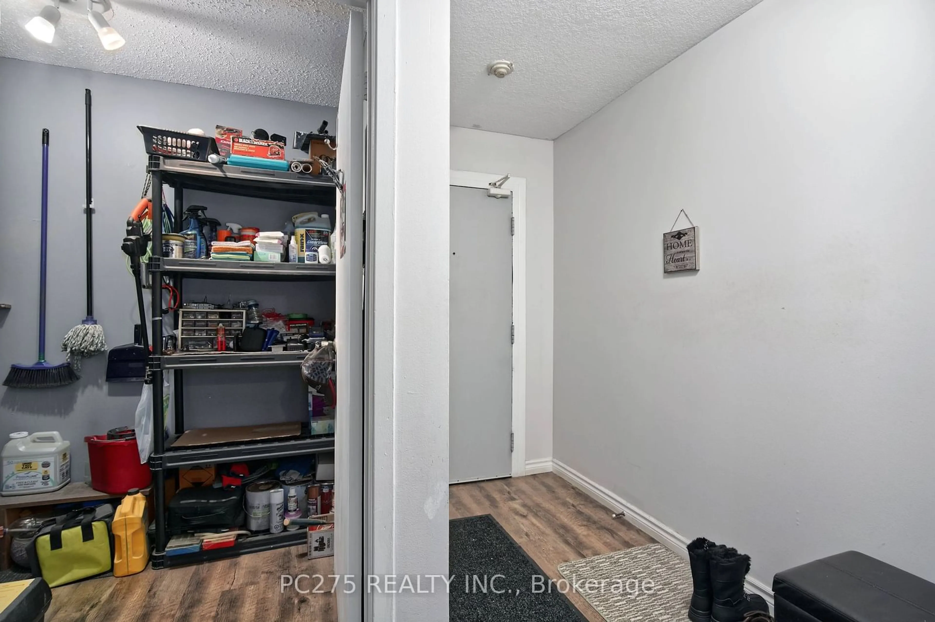 A pic of a room, not visible floor for 1096 Jalna Blvd #86, London Ontario N6E 3B8