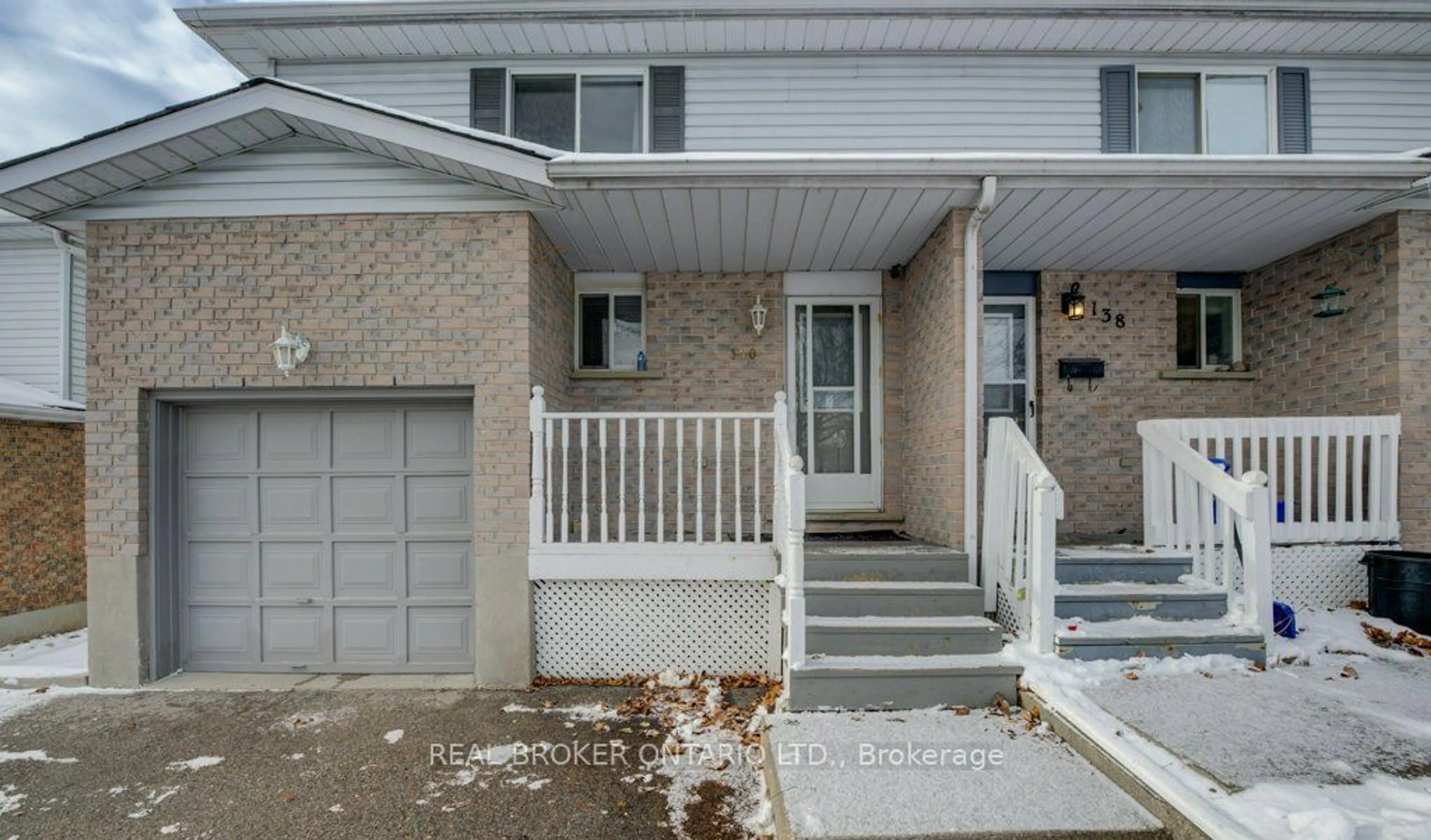 A pic from exterior of the house or condo, cottage for 140 Poplar Dr, Cambridge Ontario N3C 4B2