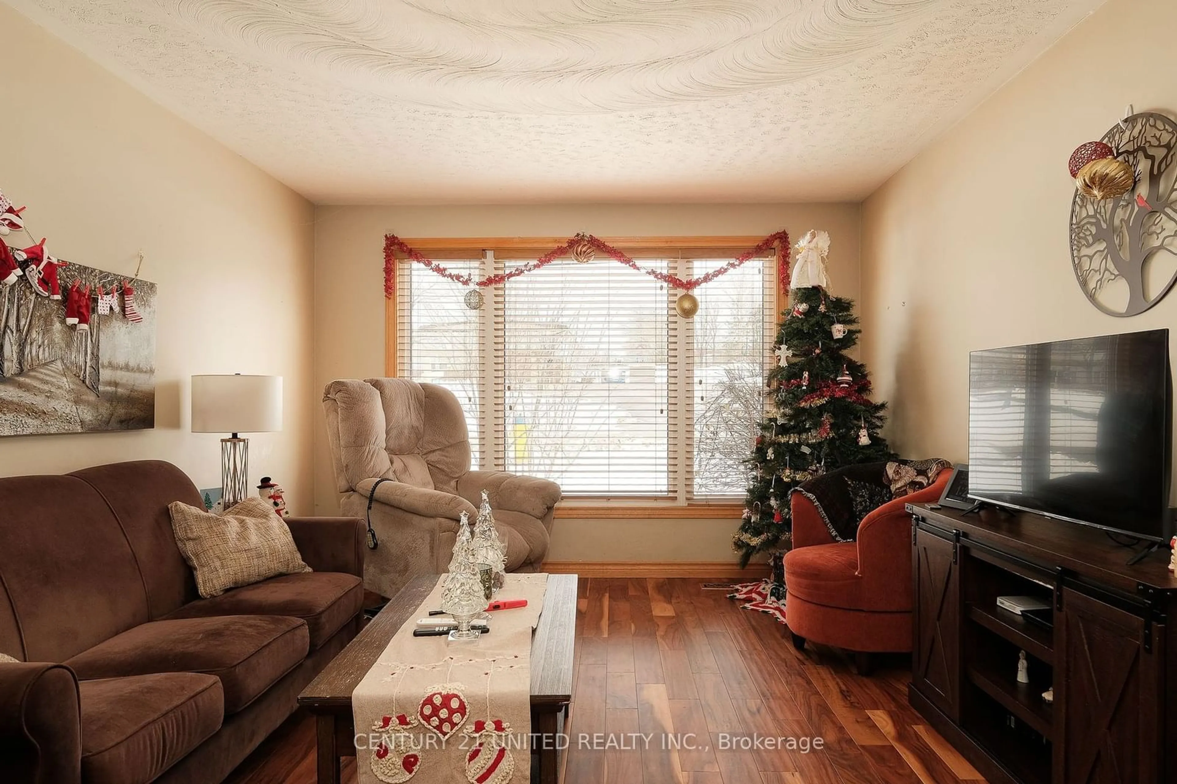 Living room, wood floors for 569 River Rd, Peterborough Ontario K9J 1E6