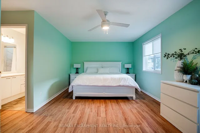 Additional property image - 31 Moss Blvd Unit 17