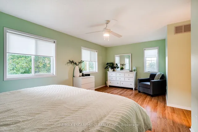 Additional property image - 31 Moss Blvd Unit 17