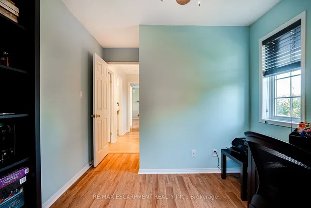 Additional property image - 31 Moss Blvd Unit 17