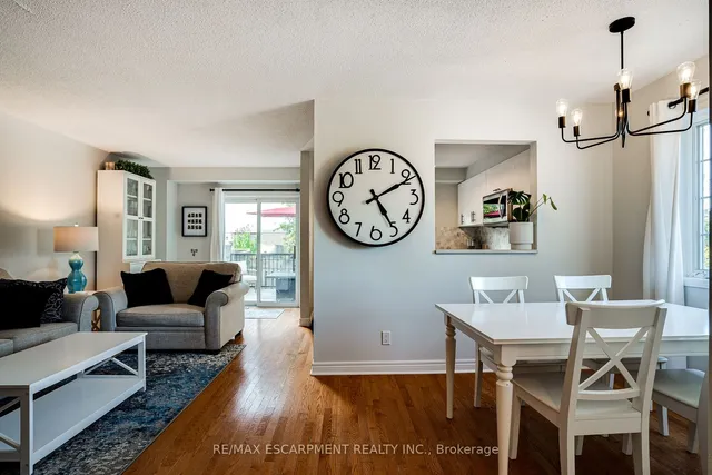 Additional property image - 31 Moss Blvd Unit 17