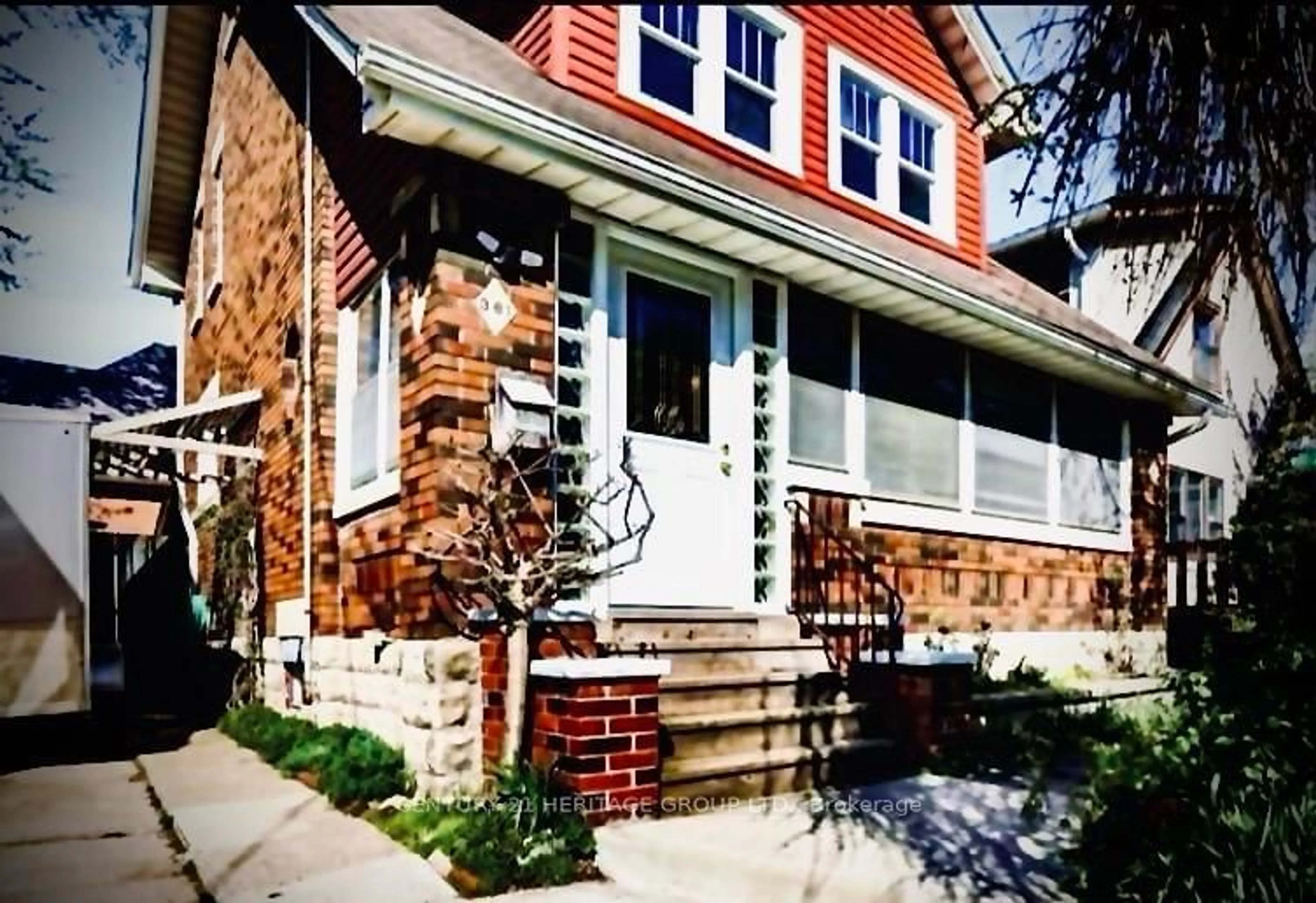 Home with brick exterior material for 361 Ashland Ave, London Ontario N5W 4E9