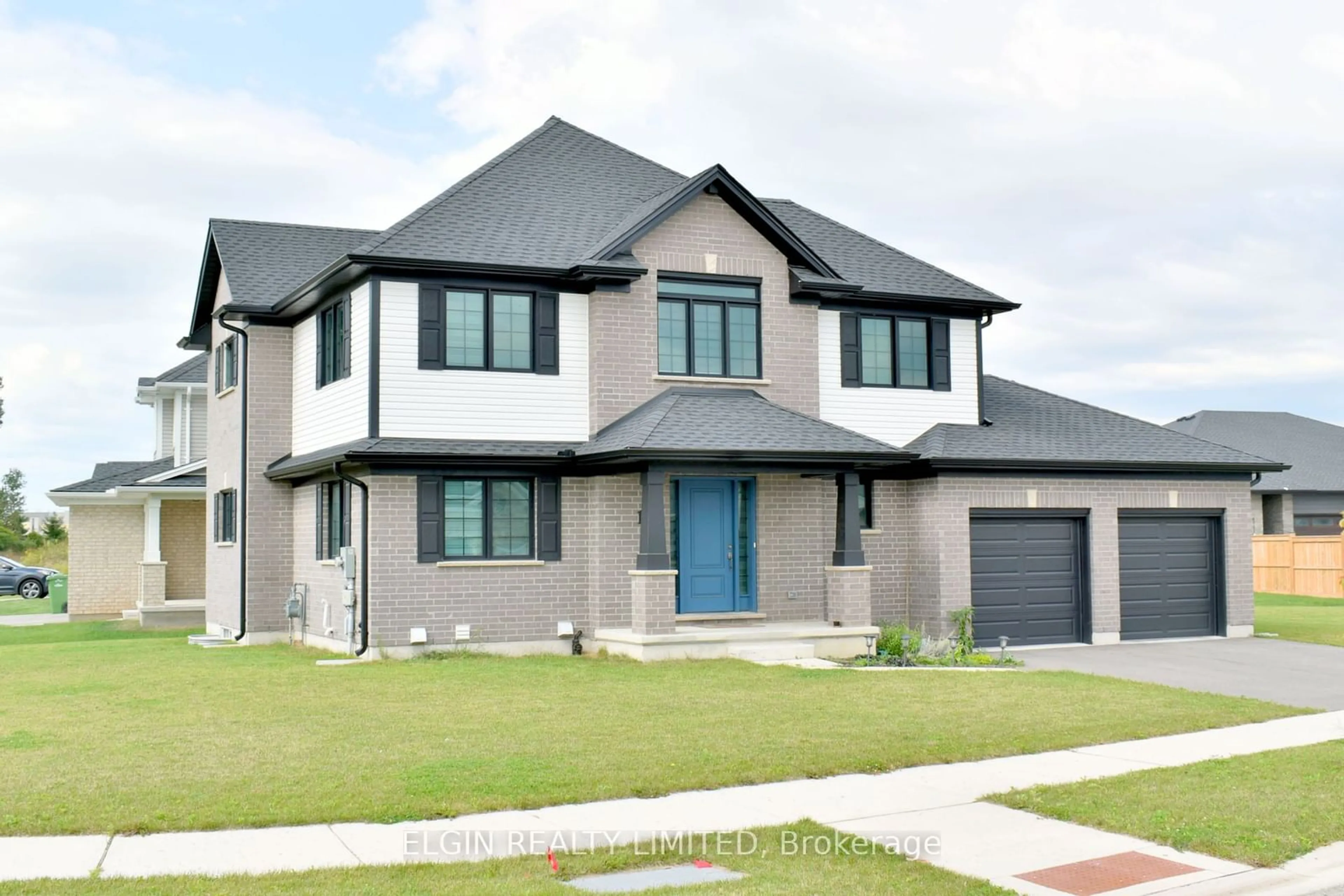 Frontside or backside of a home, the street view for 118 Benjamin Pkwy, St. Thomas Ontario N5R 1C1