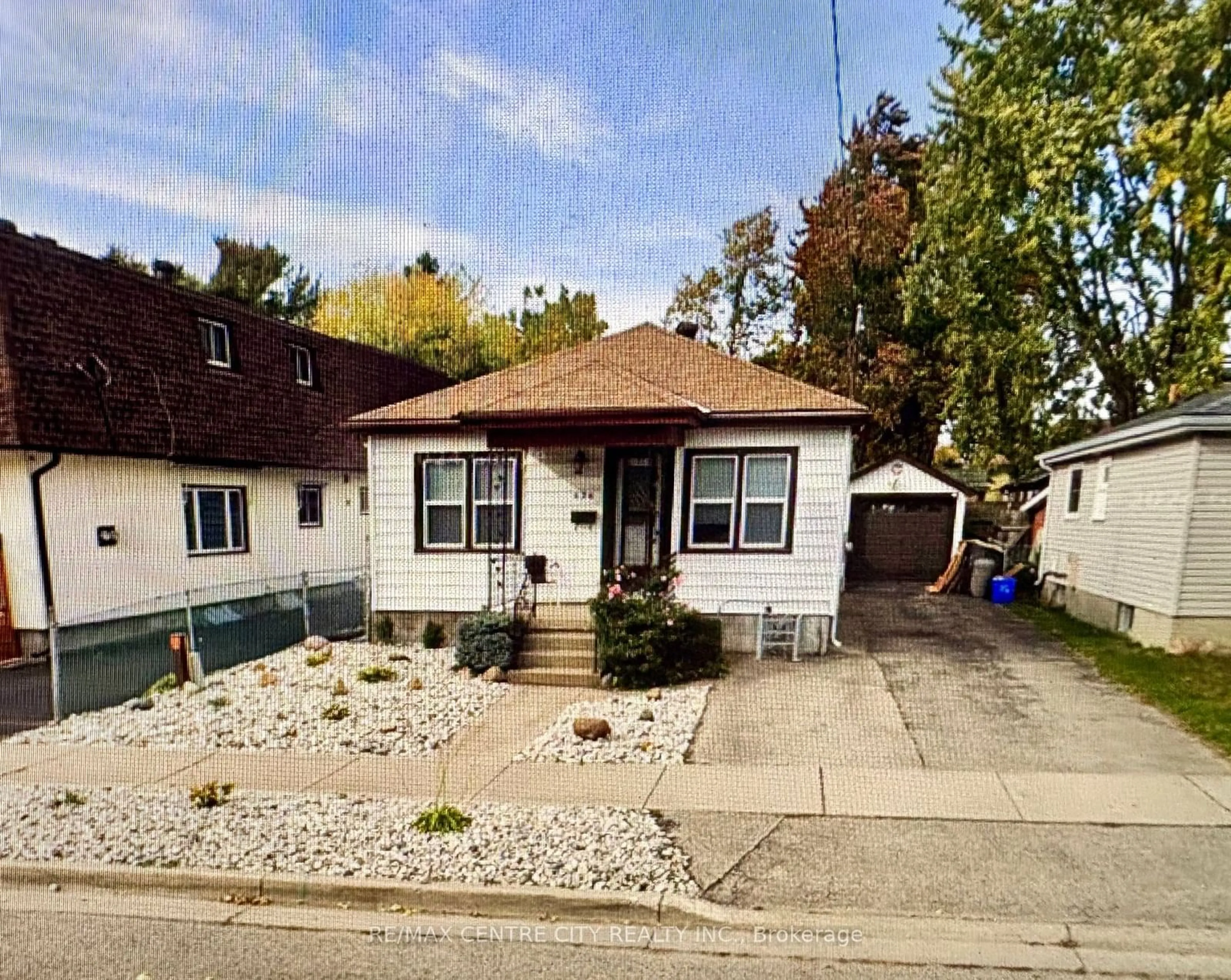 Frontside or backside of a home, the street view for 626 Layard St, London Ontario N5Z 1L3