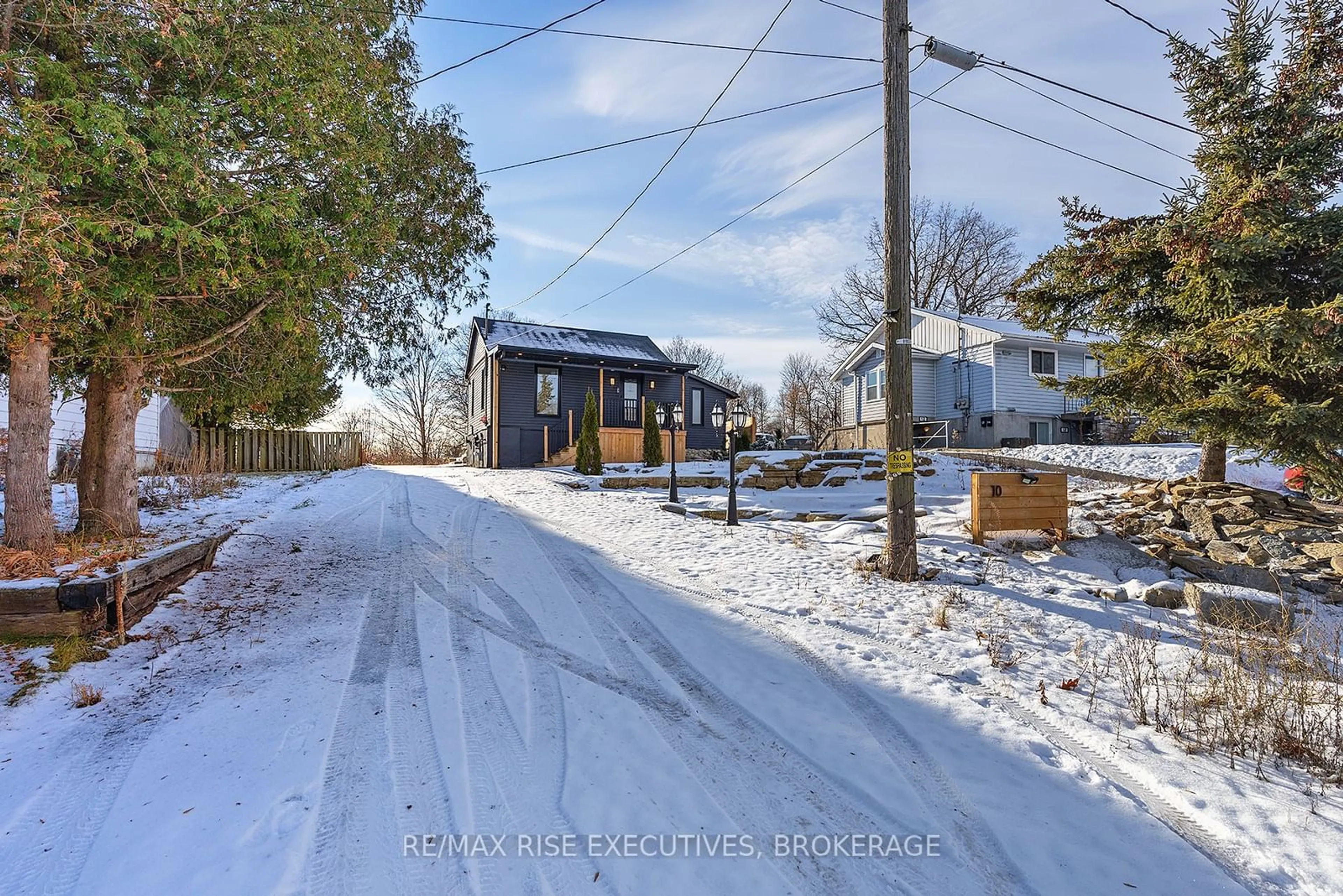 Frontside or backside of a home, the street view for 10 Greer St, Kingston Ontario K7K 2V9