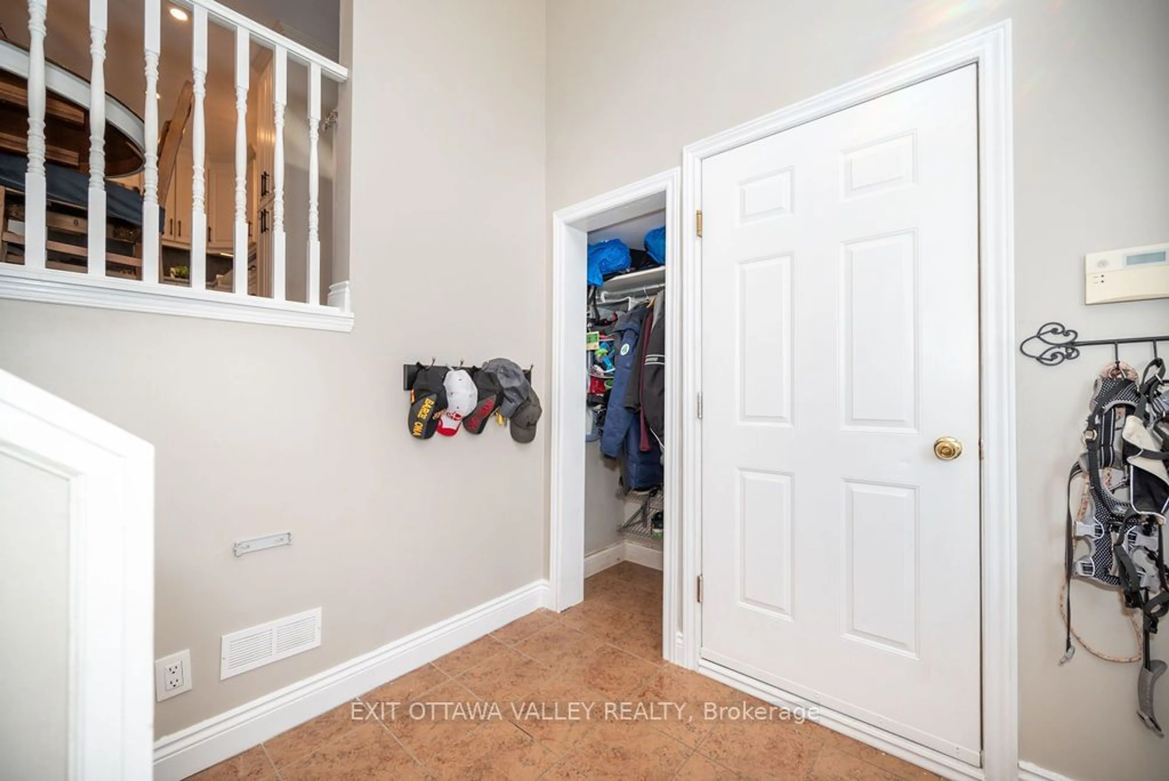 Indoor entryway, not visible floor for 14 Church St, Laurentian Hills Ontario K0J 1J0