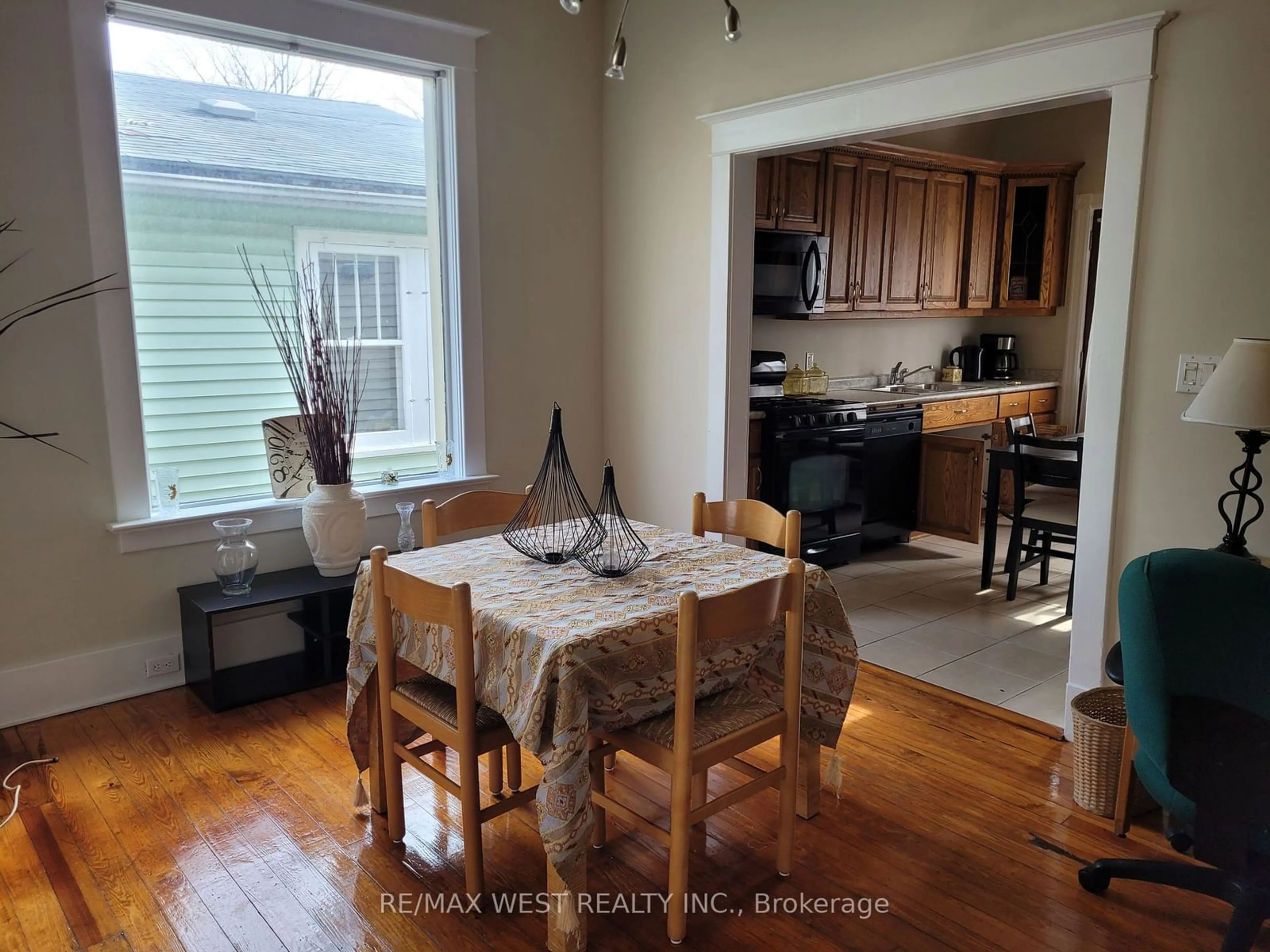 Dining room, wood floors, cottage for 52 Becher St, London Ontario N6C 1A5