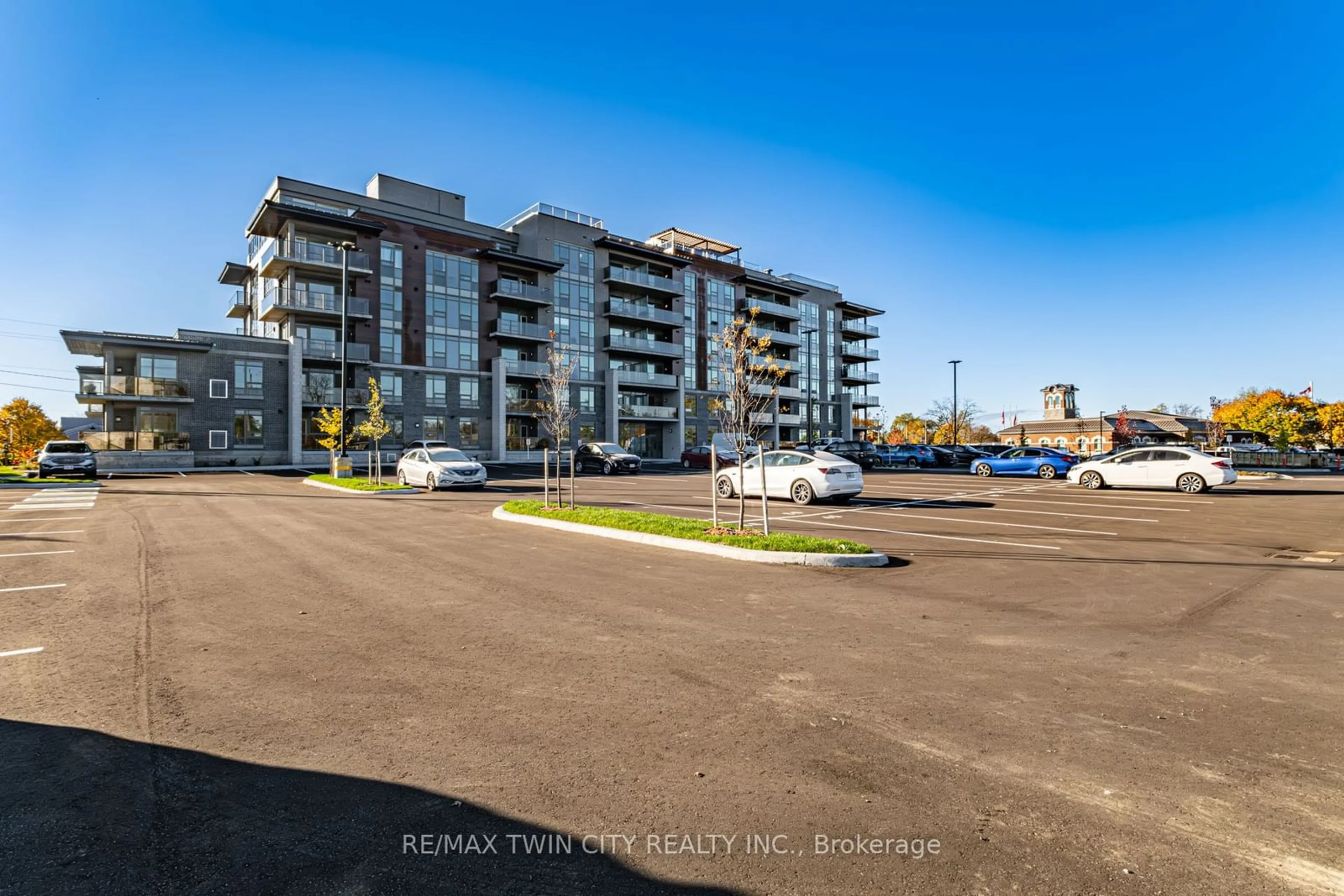 A pic from exterior of the house or condo, the street view for 34 Norman St, Brantford Ontario N3R 2Y1