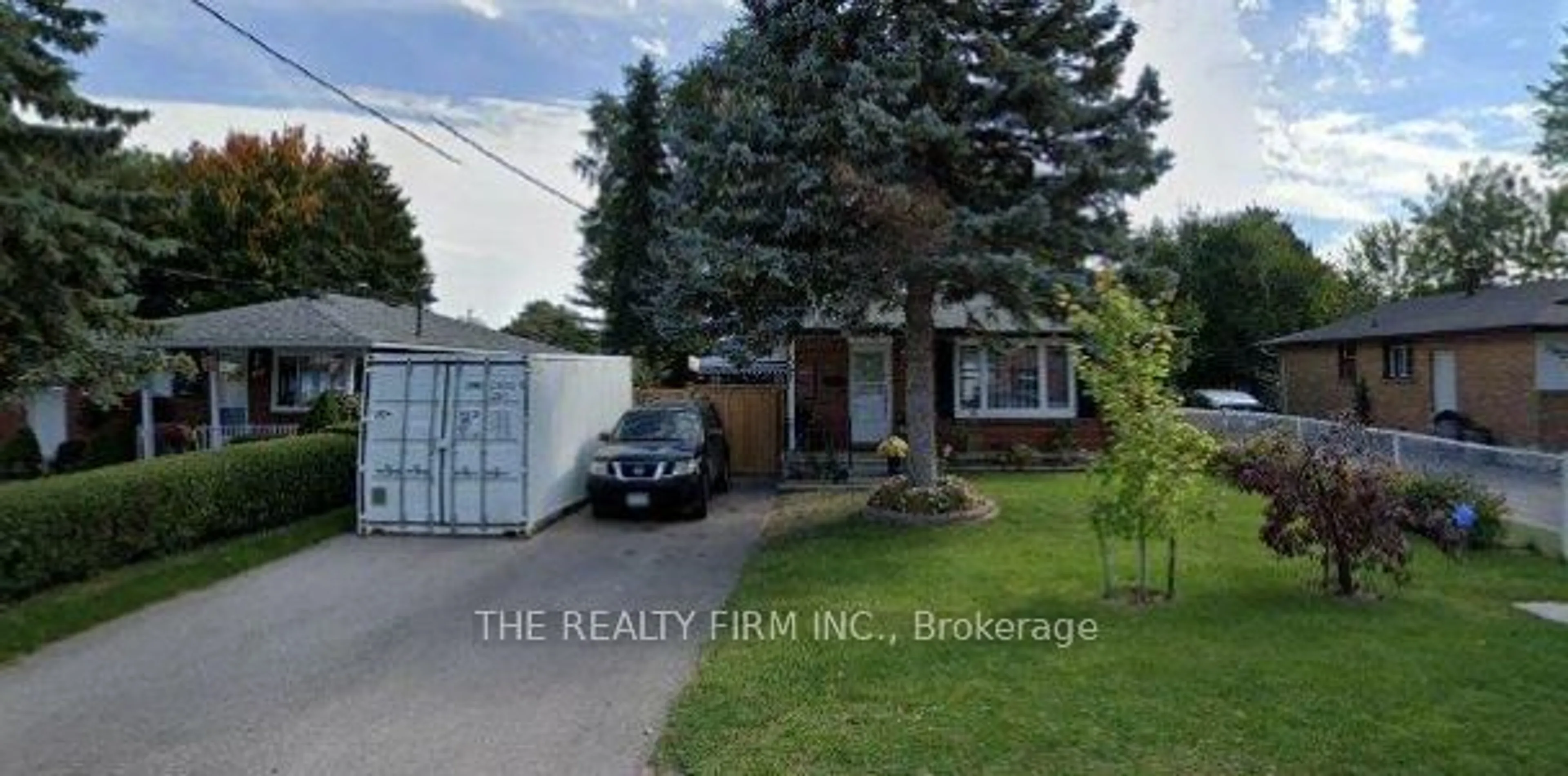 Frontside or backside of a home, the street view for 1567 Dale St, London Ontario N5V 1Y1