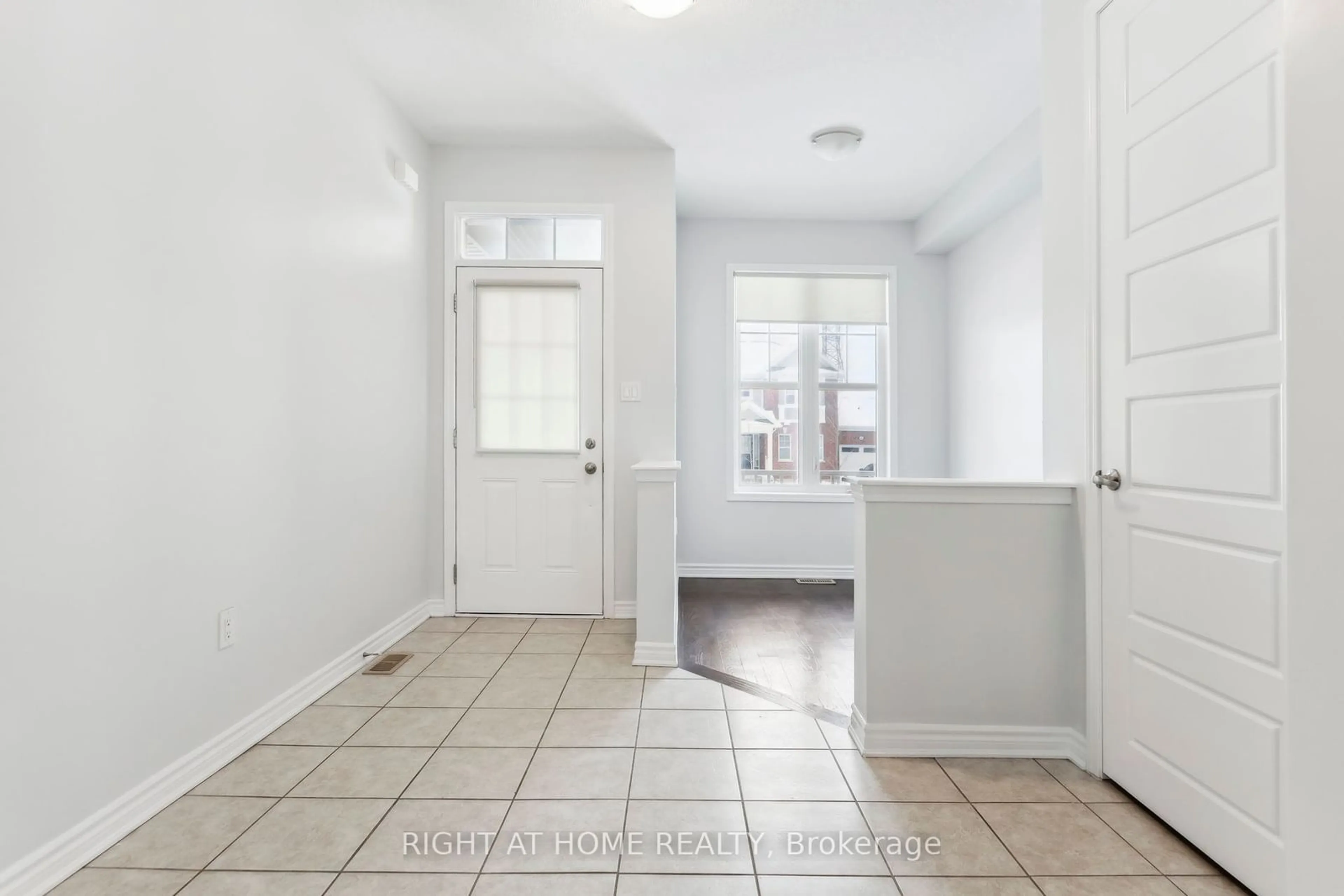 Indoor entryway, not visible floor for 47 Watermill St, Kitchener Ontario N2P 0H4