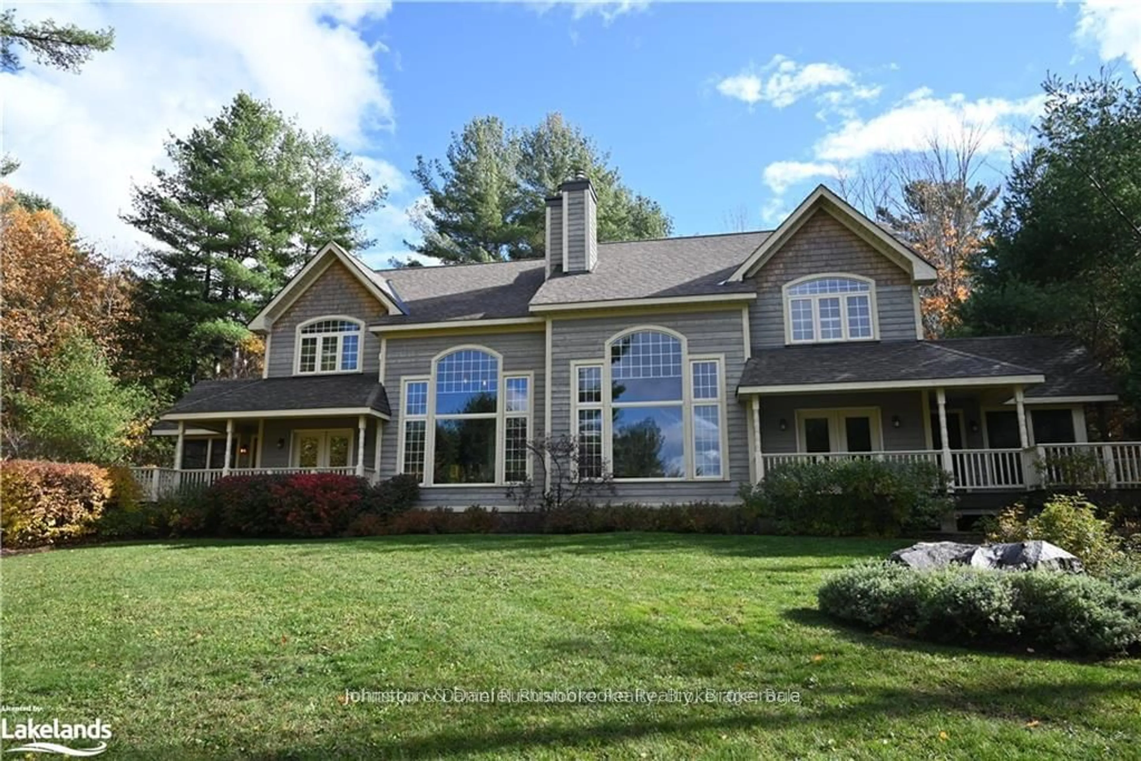 Frontside or backside of a home, cottage for 3876 MUSKOKA ROAD 118 #C4 w9, Muskoka Lakes Ontario P0B 1J0