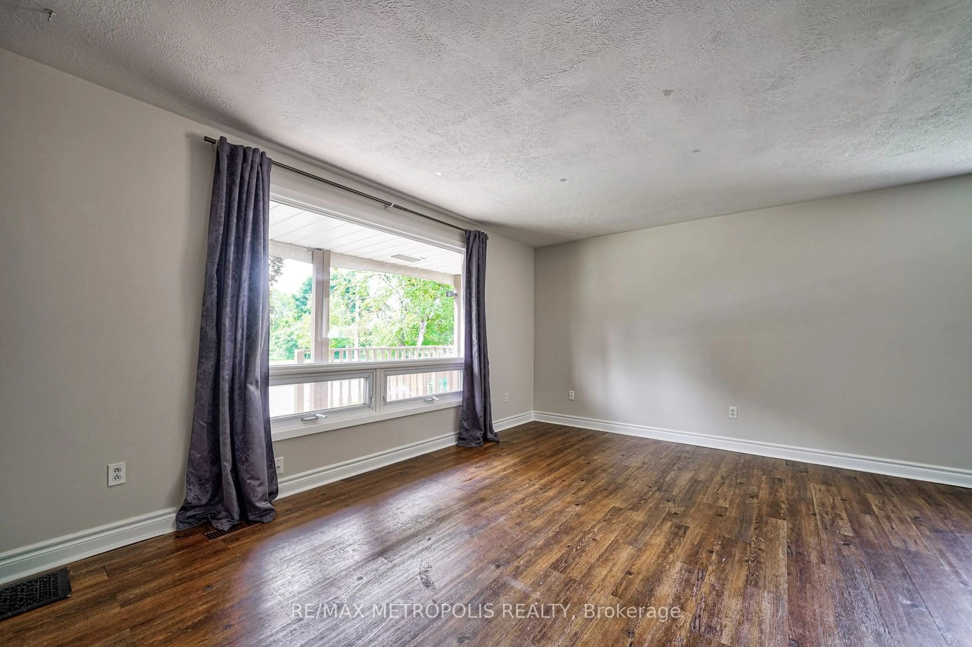 A pic of a room, wood floors for 1215 Franklin Dr, Peterborough Ontario K9H 6Z1