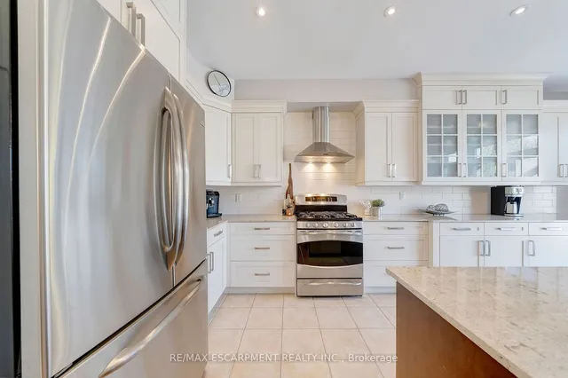 Additional property image - 143 Valmont St