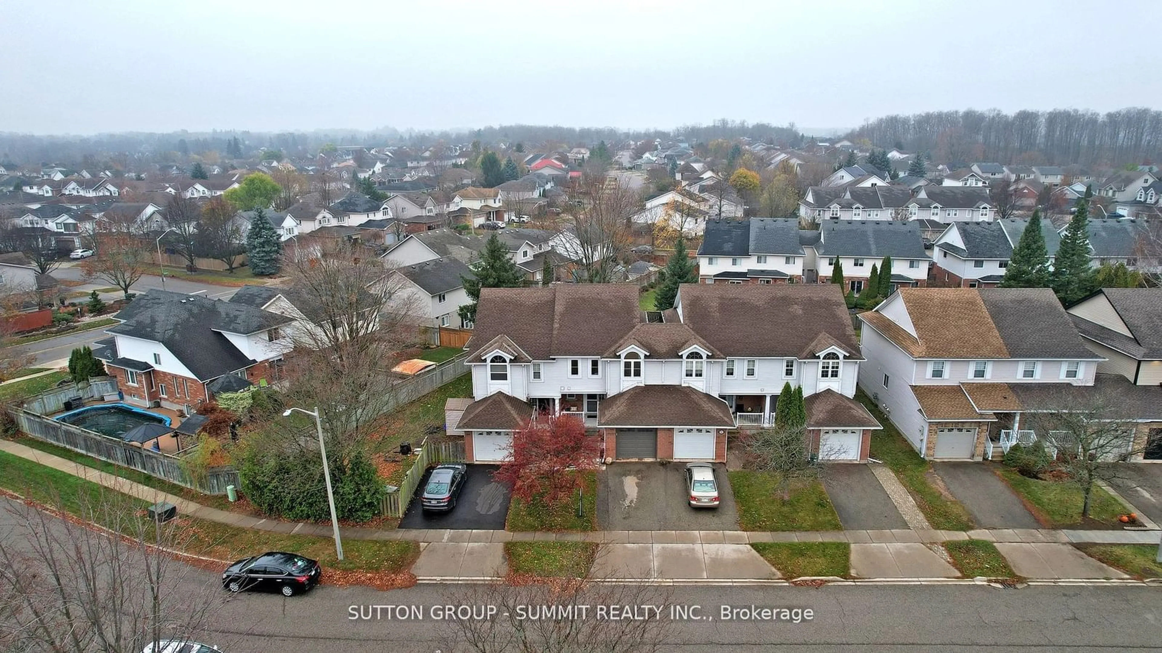 A pic from outside/outdoor area/front of a property/back of a property/a pic from drone, unknown for 8 King William Crt, Cambridge Ontario N3C 4J2