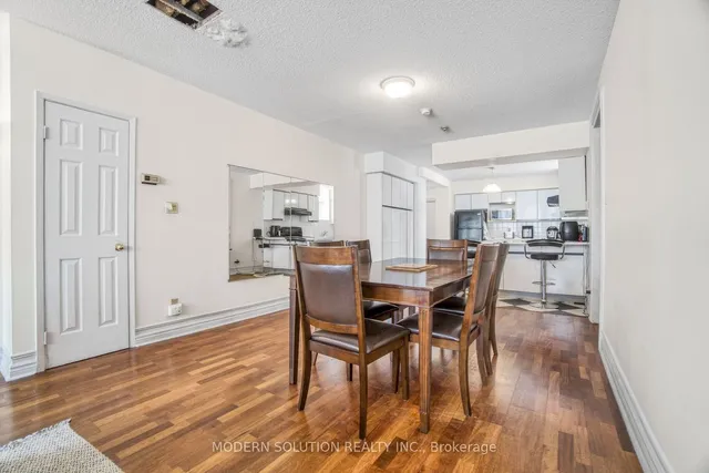 Additional property image - 36 James St Unit 302