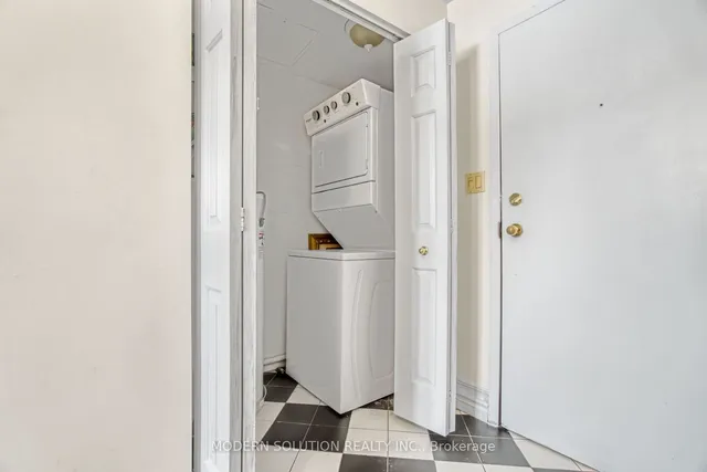 Additional property image - 36 James St Unit 302