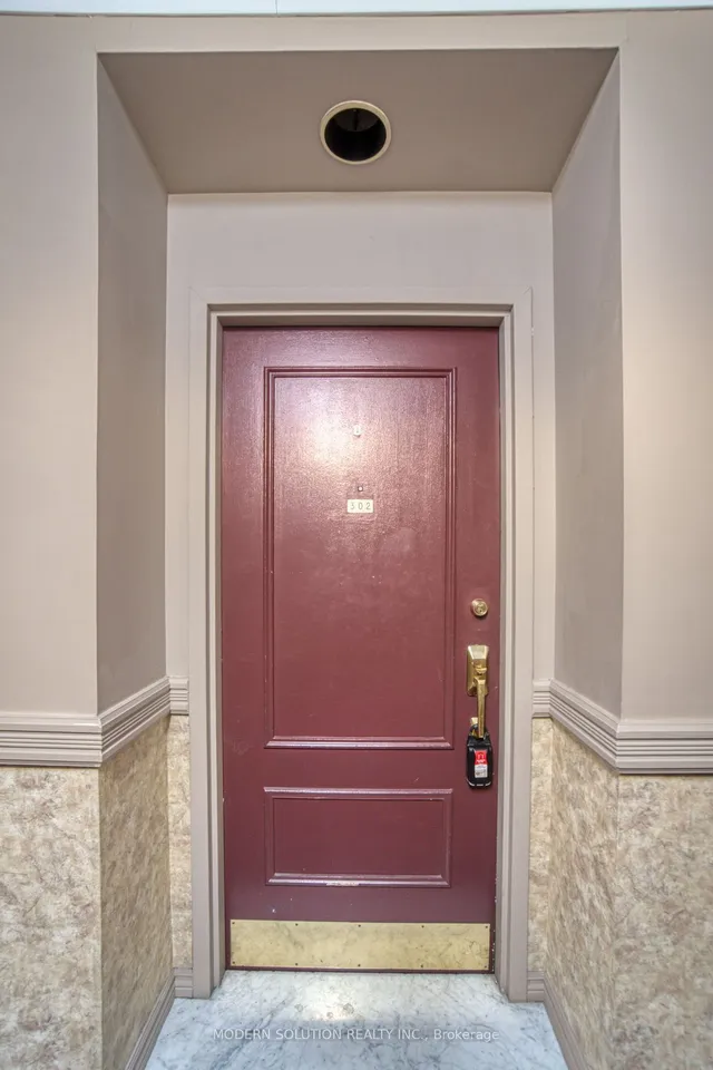 Additional property image - 36 James St Unit 302