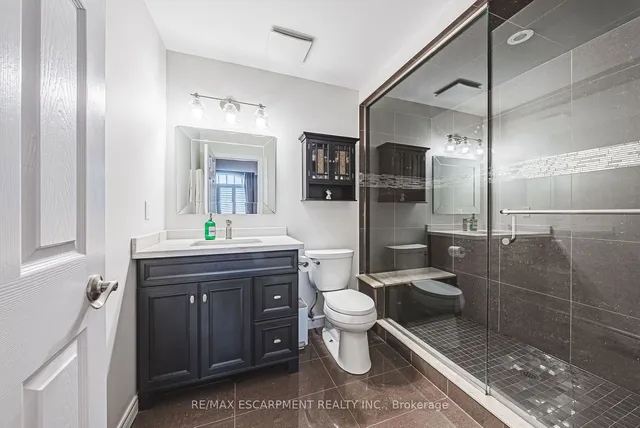 Additional property image - 48 Madonna Dr