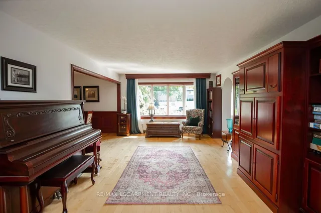Additional property image - 341 Clarendon Dr