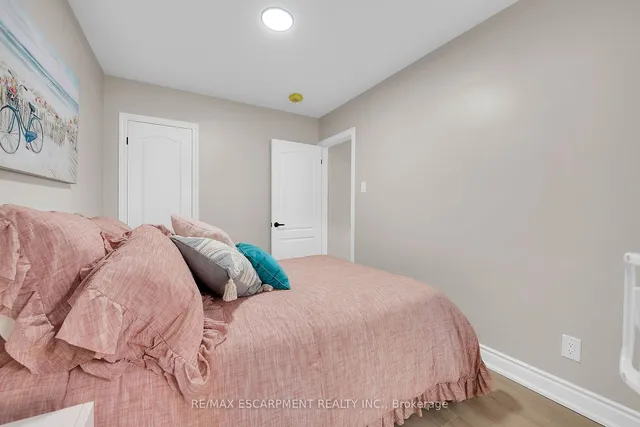 Additional property image - 67 Glendee Rd