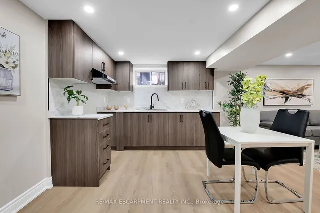 Additional property image - 67 Glendee Rd
