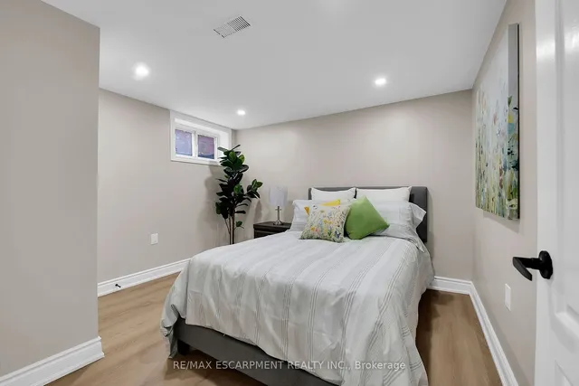 Additional property image - 67 Glendee Rd