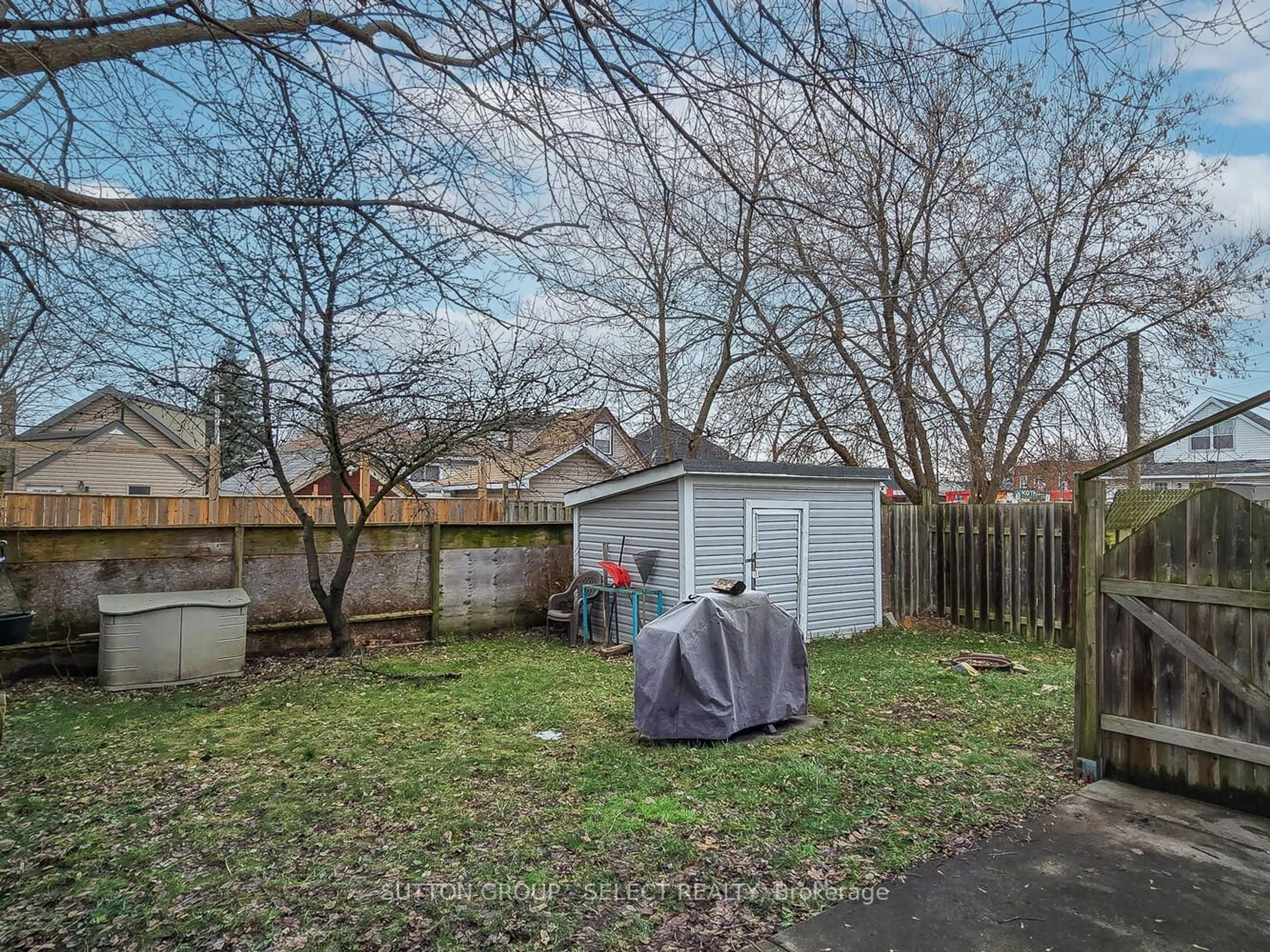 Shed for 165 MADISON Ave, London Ontario N5Z 2P5