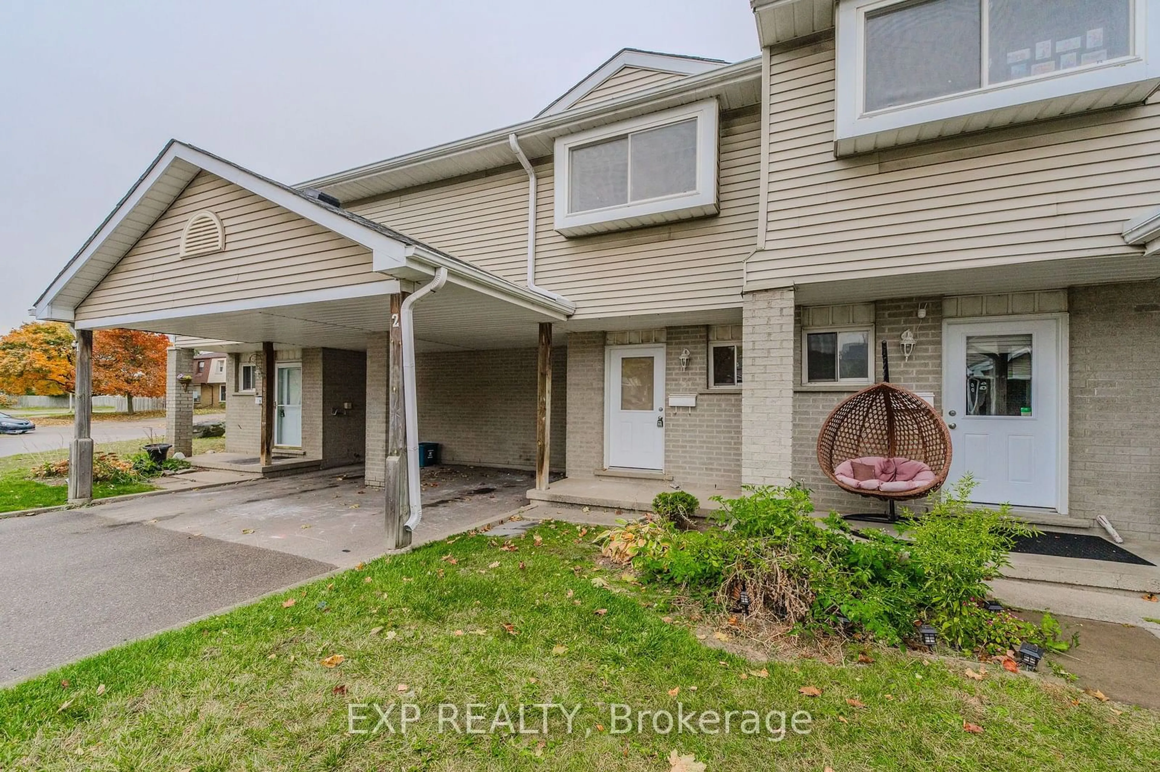 Unknown for 125 Sekura Cres #2, Cambridge Ontario N1R 8B4