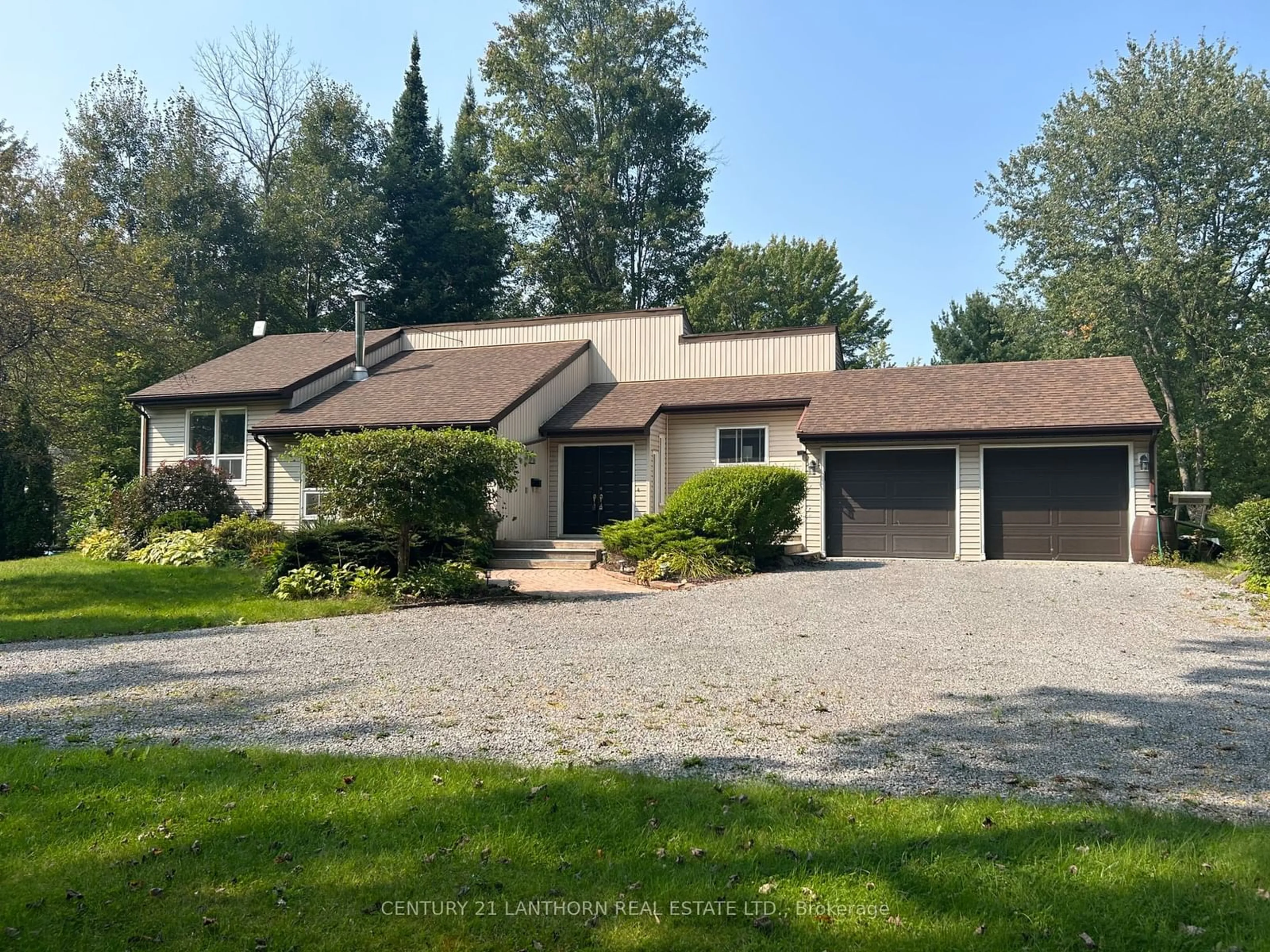 A pic from outside/outdoor area/front of a property/back of a property/a pic from drone, street for 127 River Garden Rd, Marmora and Lake Ontario K0K 2M0