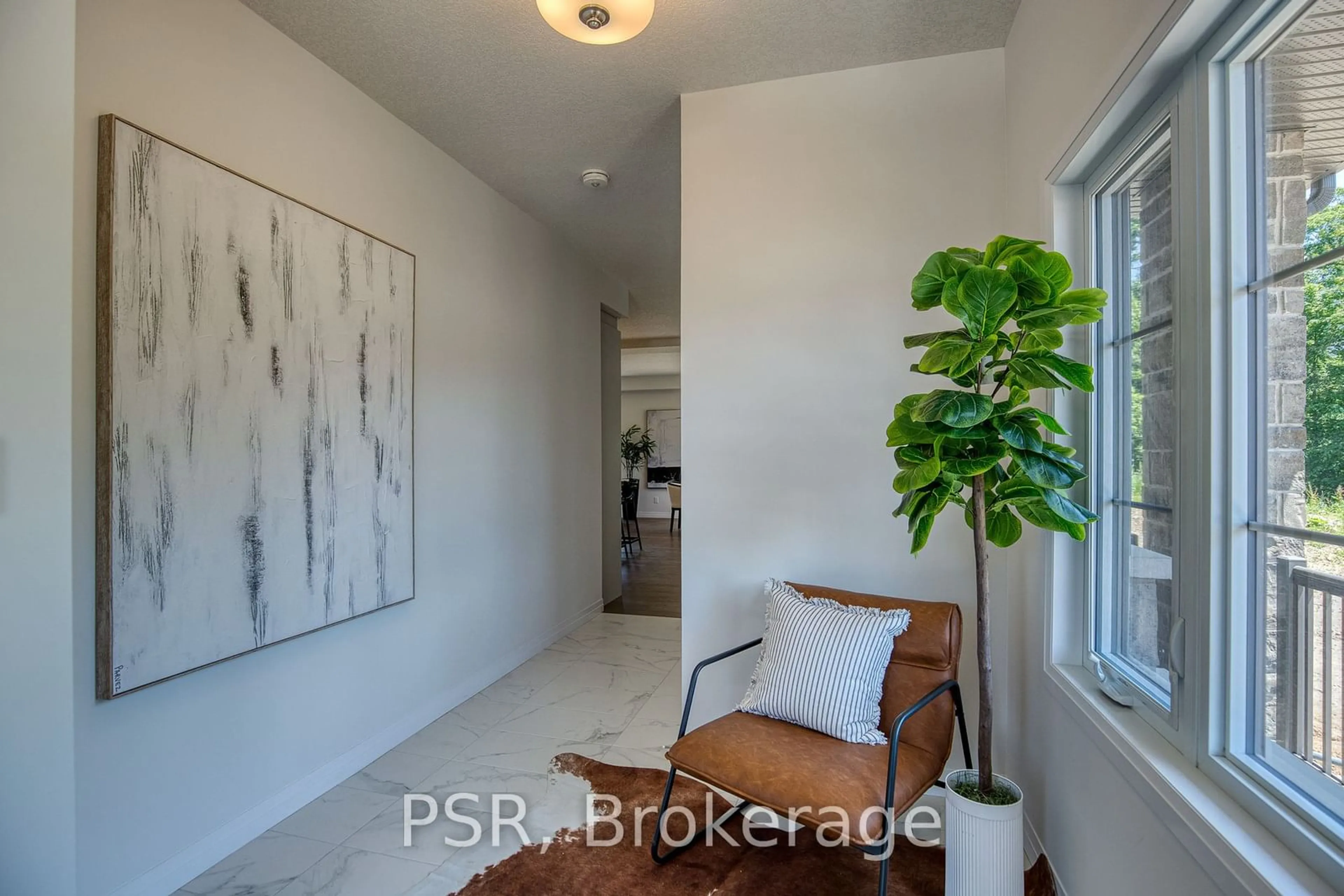 Indoor entryway for 47 Queensbrook Cres, Cambridge Ontario N1S 0E5