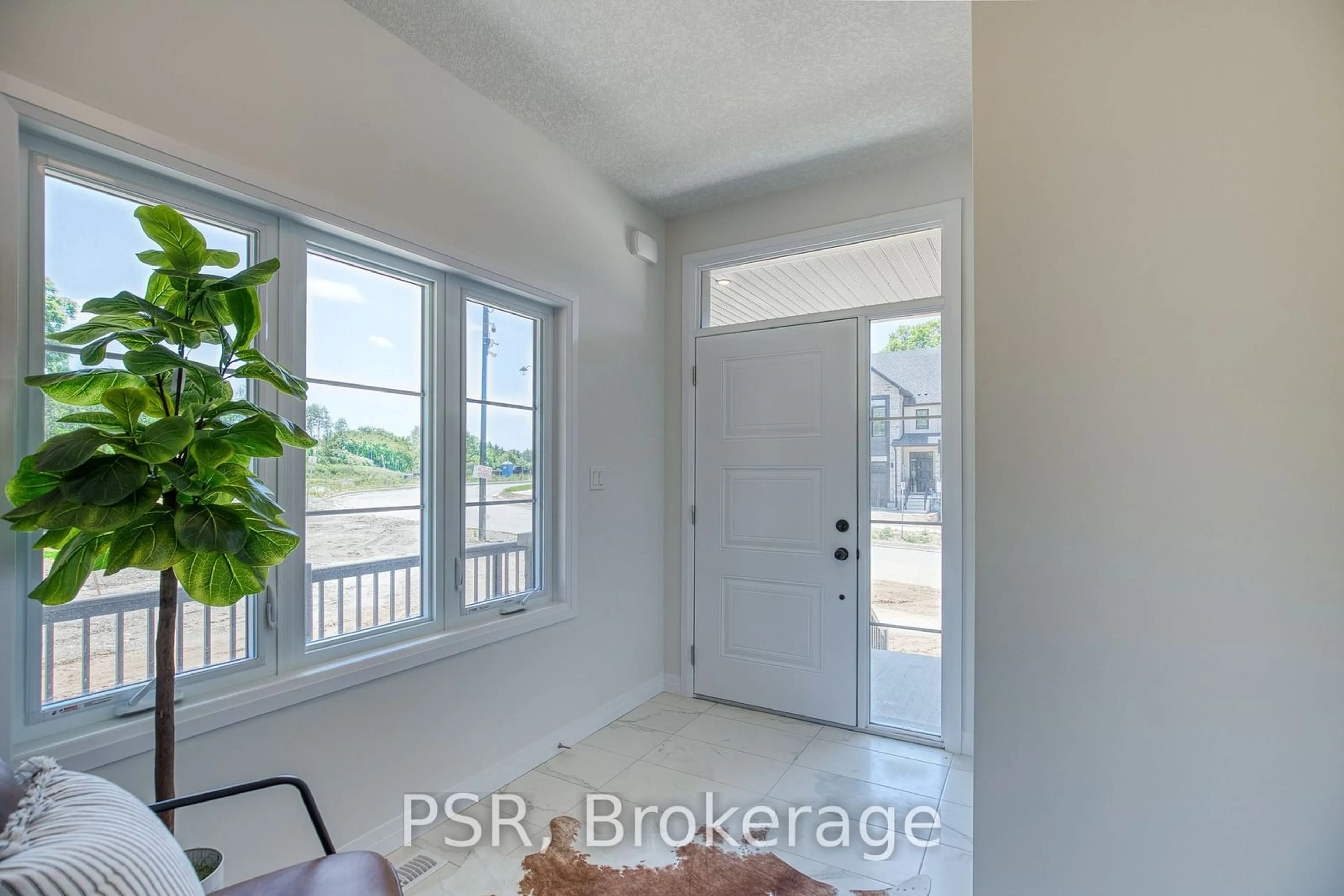 Indoor entryway for 47 Queensbrook Cres, Cambridge Ontario N1S 0E5